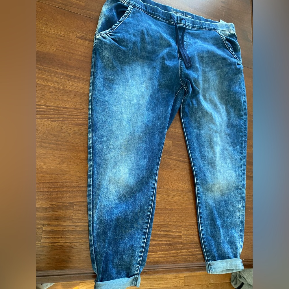 Levi Strauss denim jogger.  Very comfy.